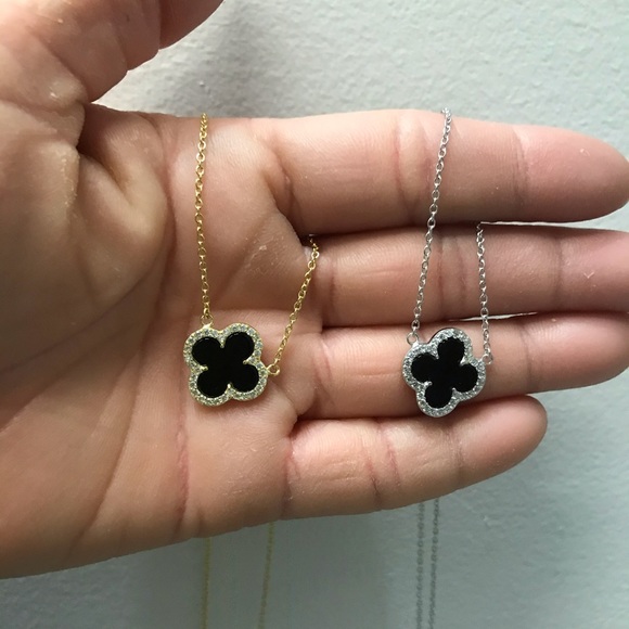 925 Sterling Silver CZs Onyx Four Leaf Clover Neck - Picture 1 of 5